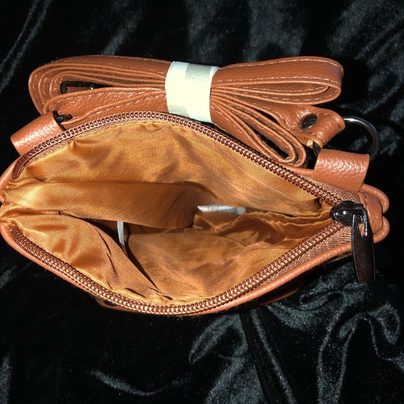 🌺BRAND NEW🌺 Maze Exclusive SuperSoft Crossbody - Picture 5 of 8